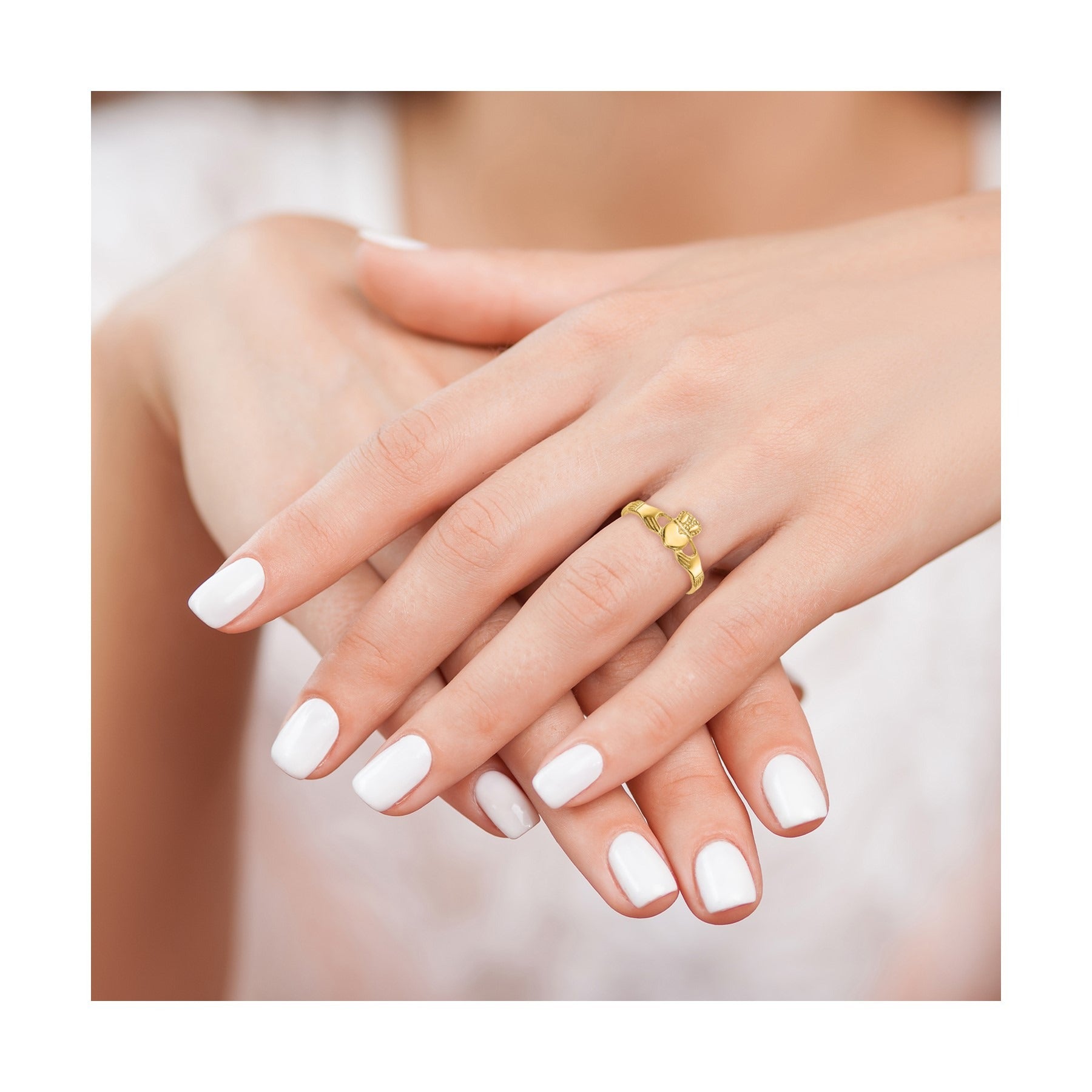 14k Gold Ladies Claddagh Ring