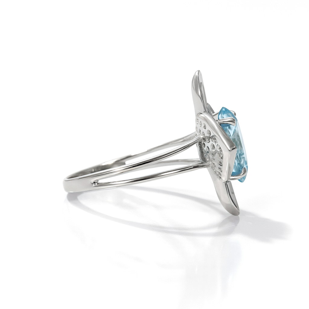 Natural Sky Blue Topaz Flower Ring Silver