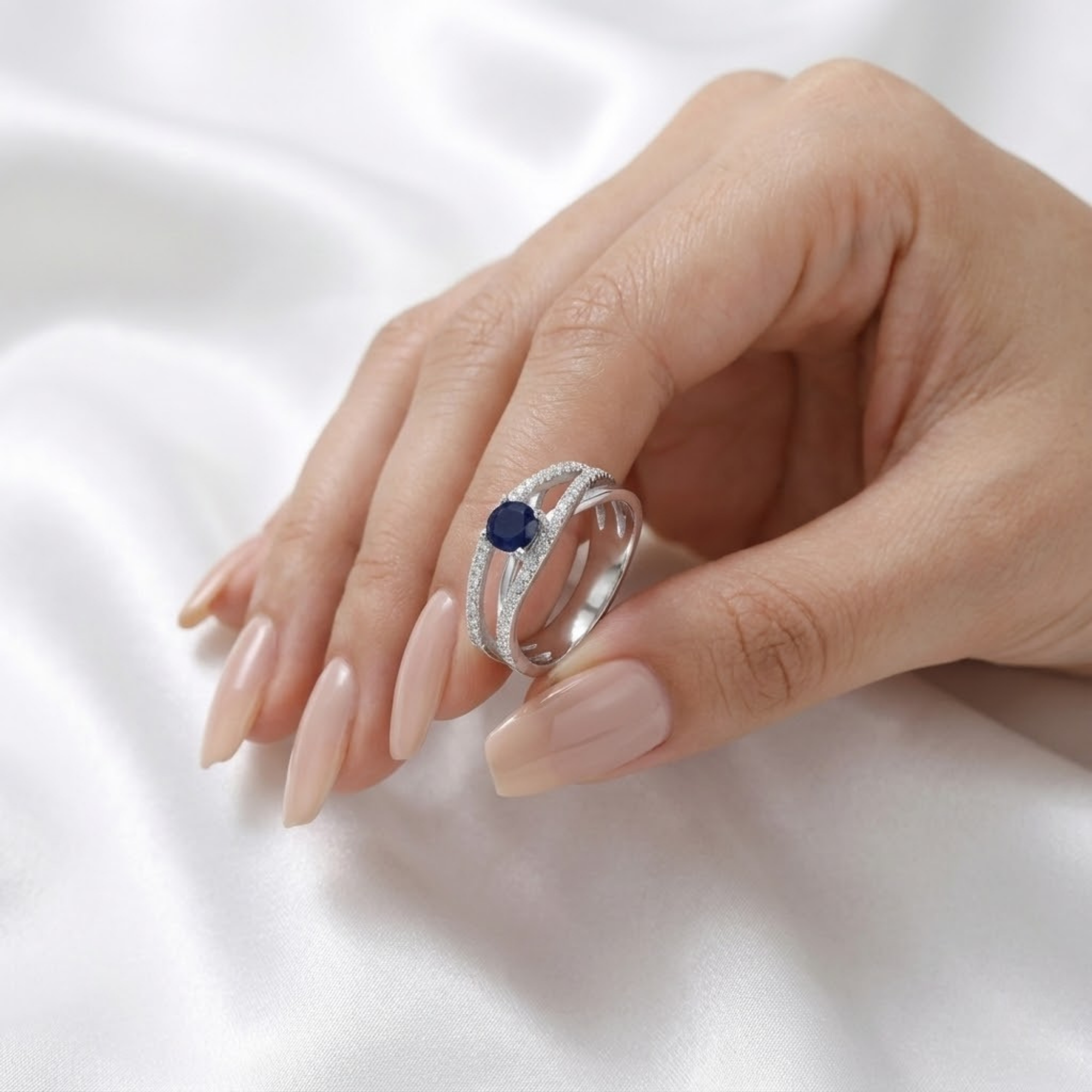Blue Sapphire Split Band Fashion Ring