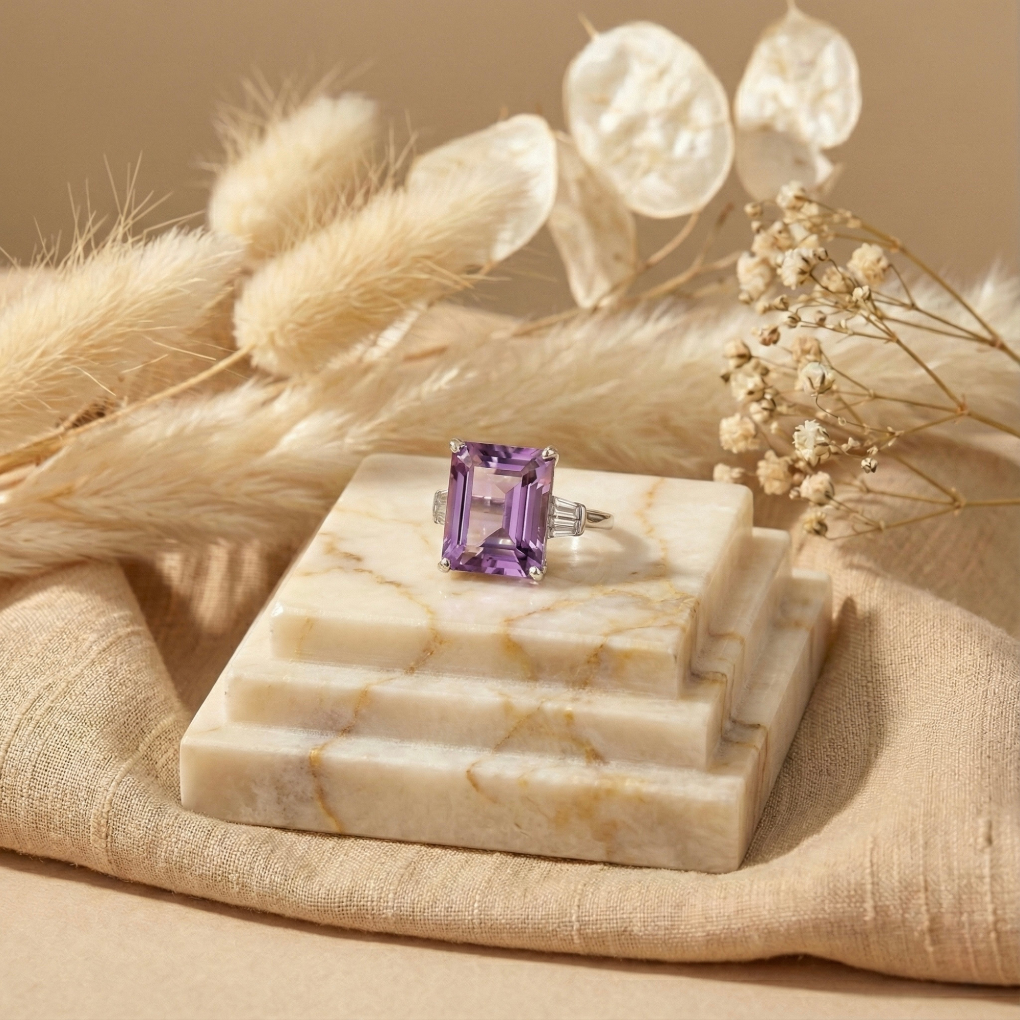 Anillo octagonal de amatista morada