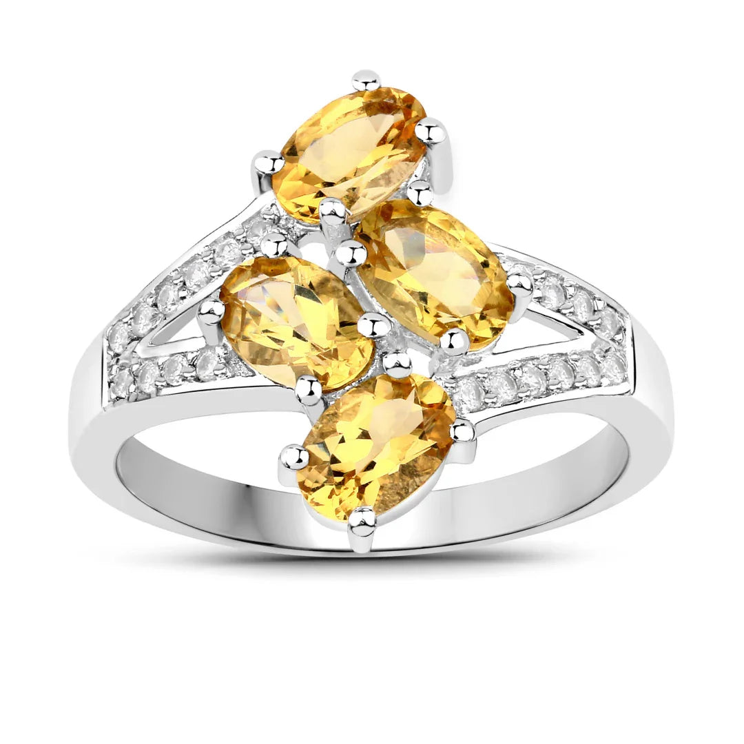 Anillo de plata de ley con derivación de berilo amarillo