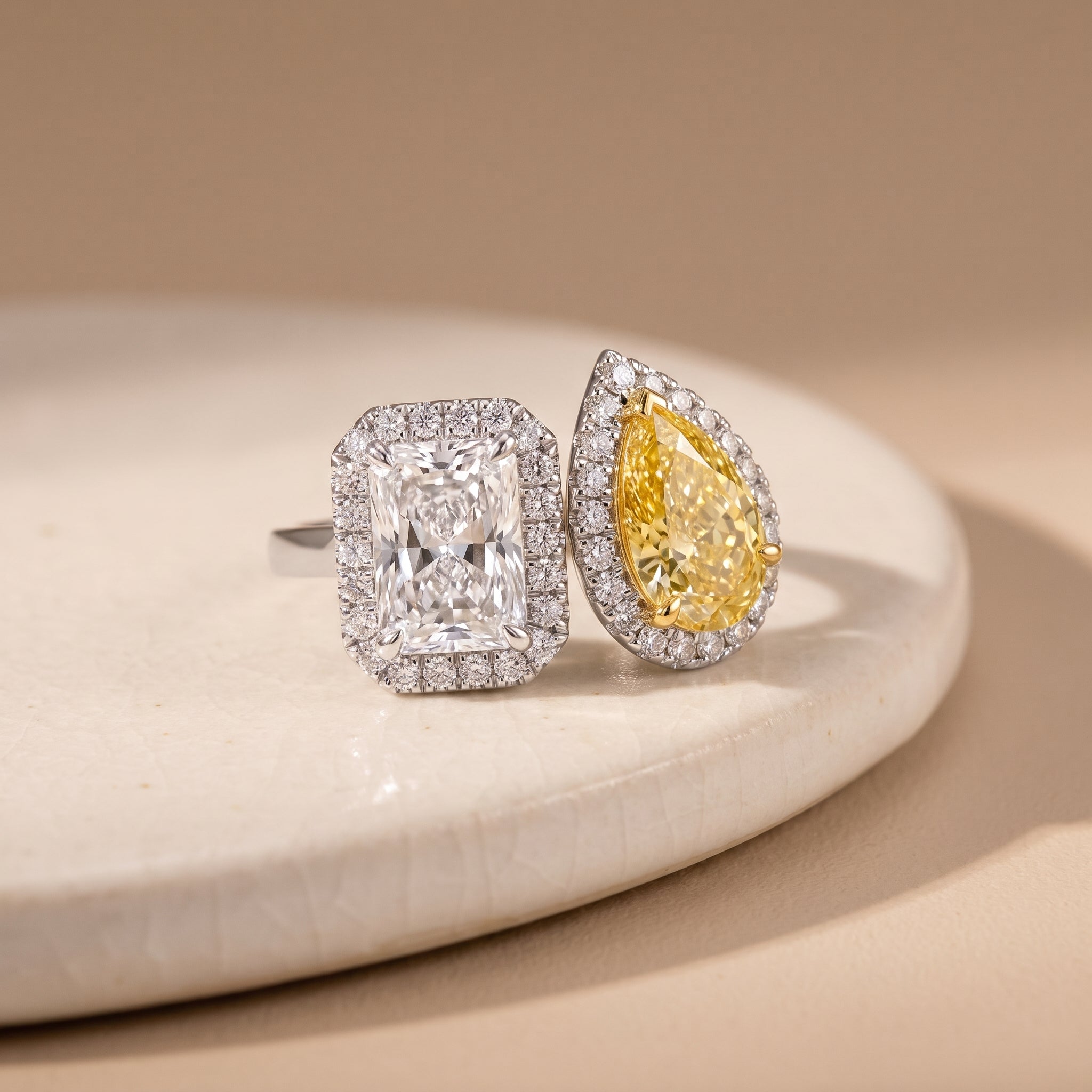3Cttw Lab Grown Diamond (F/VVS) Toi et Moi Fashiion Halo Engagement Ring 14K Gold