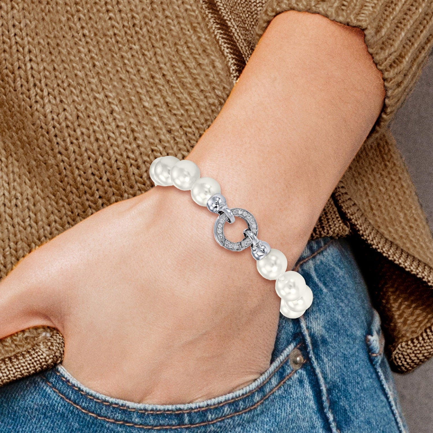 Sterling Silver Rhodium-plated Shell Pearl Hand-knotted Fancy Bracelet
