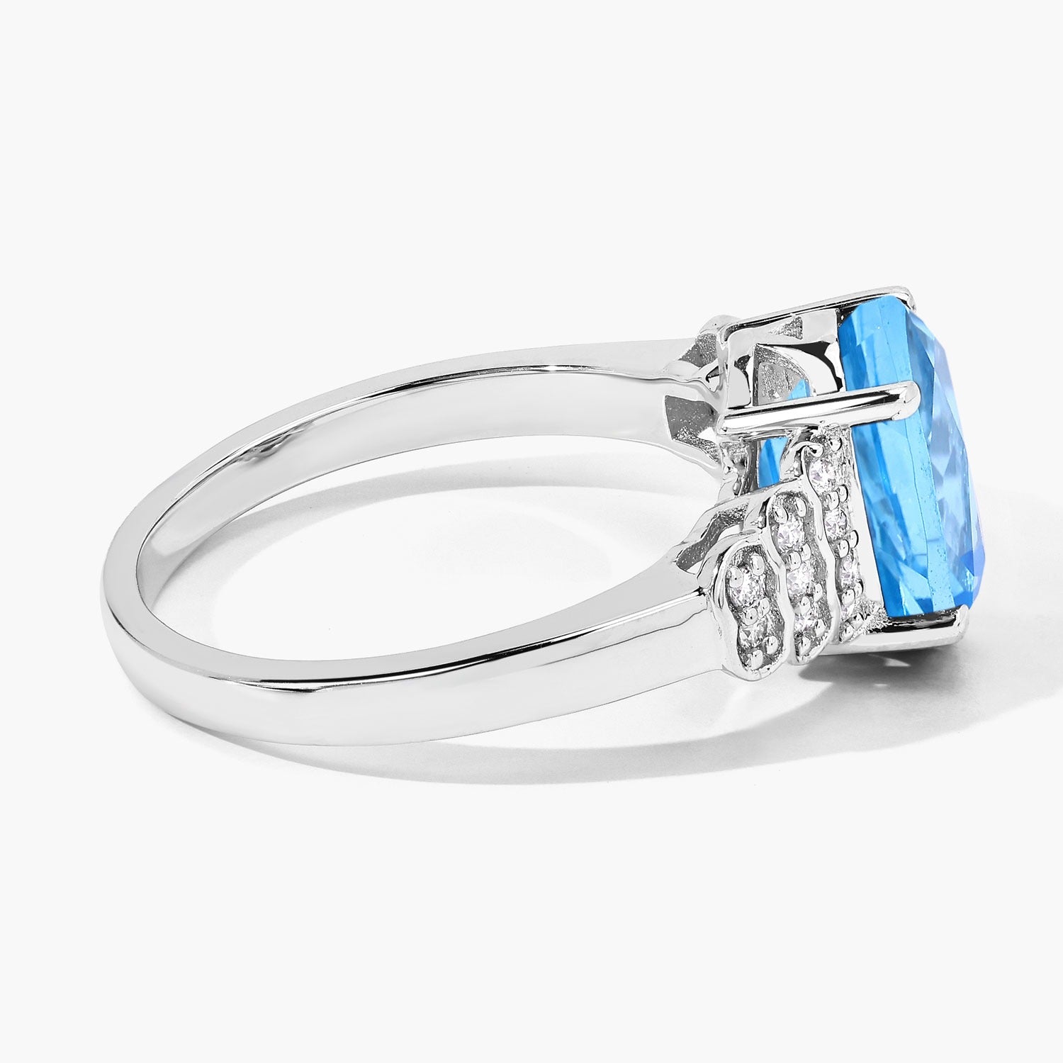 2.69 Ct Genuine Swiss Blue Topaz and Lab Grown Diamond Silver Ring