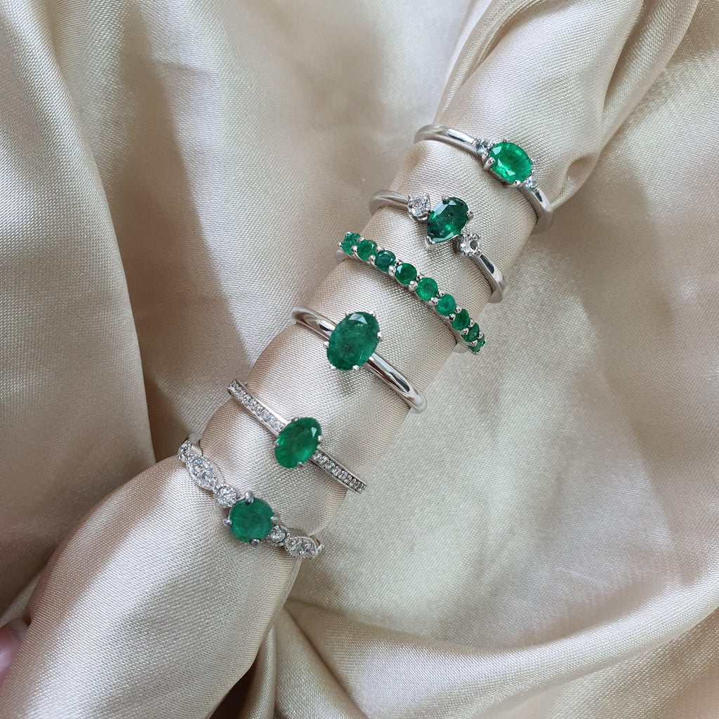 Emerald Gemstone: Tips on Selecting the Perfect Emerald Ring