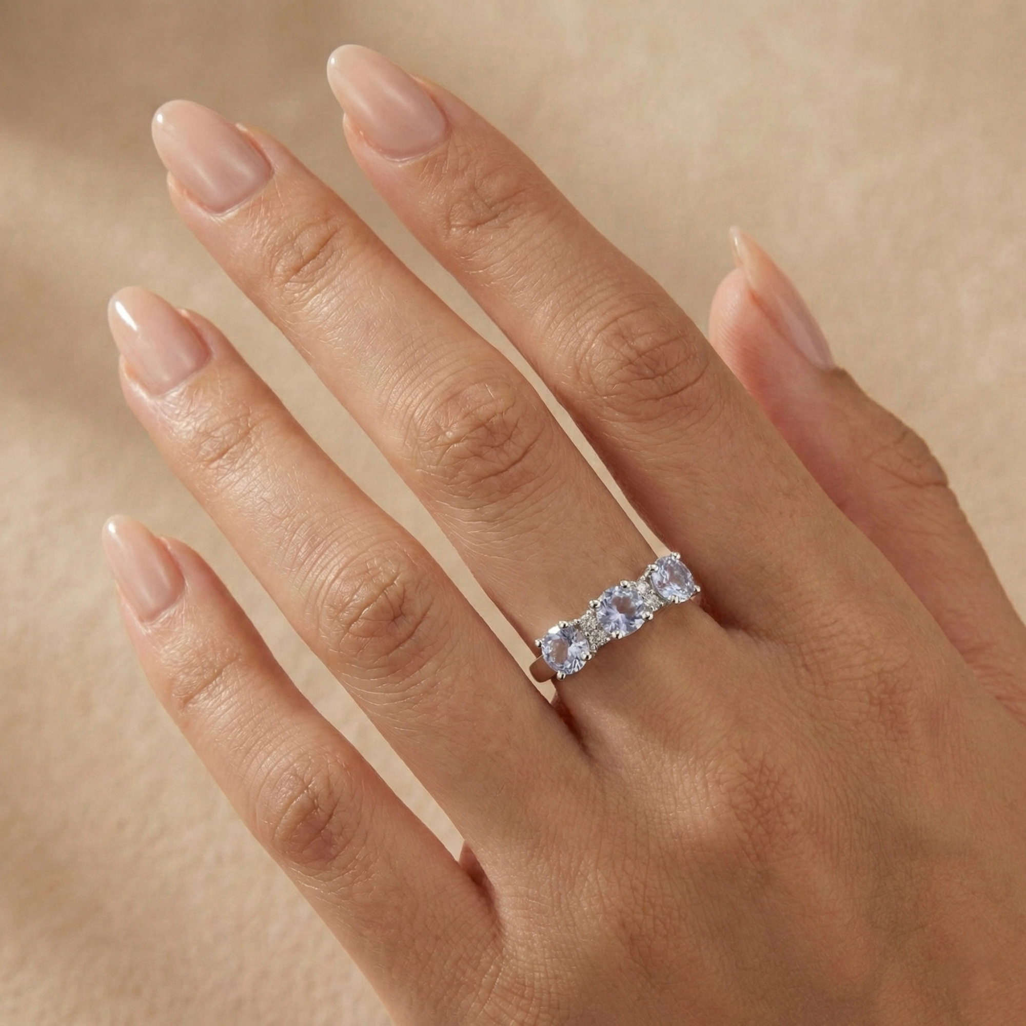 Bague à trois pierres en aigue-marine