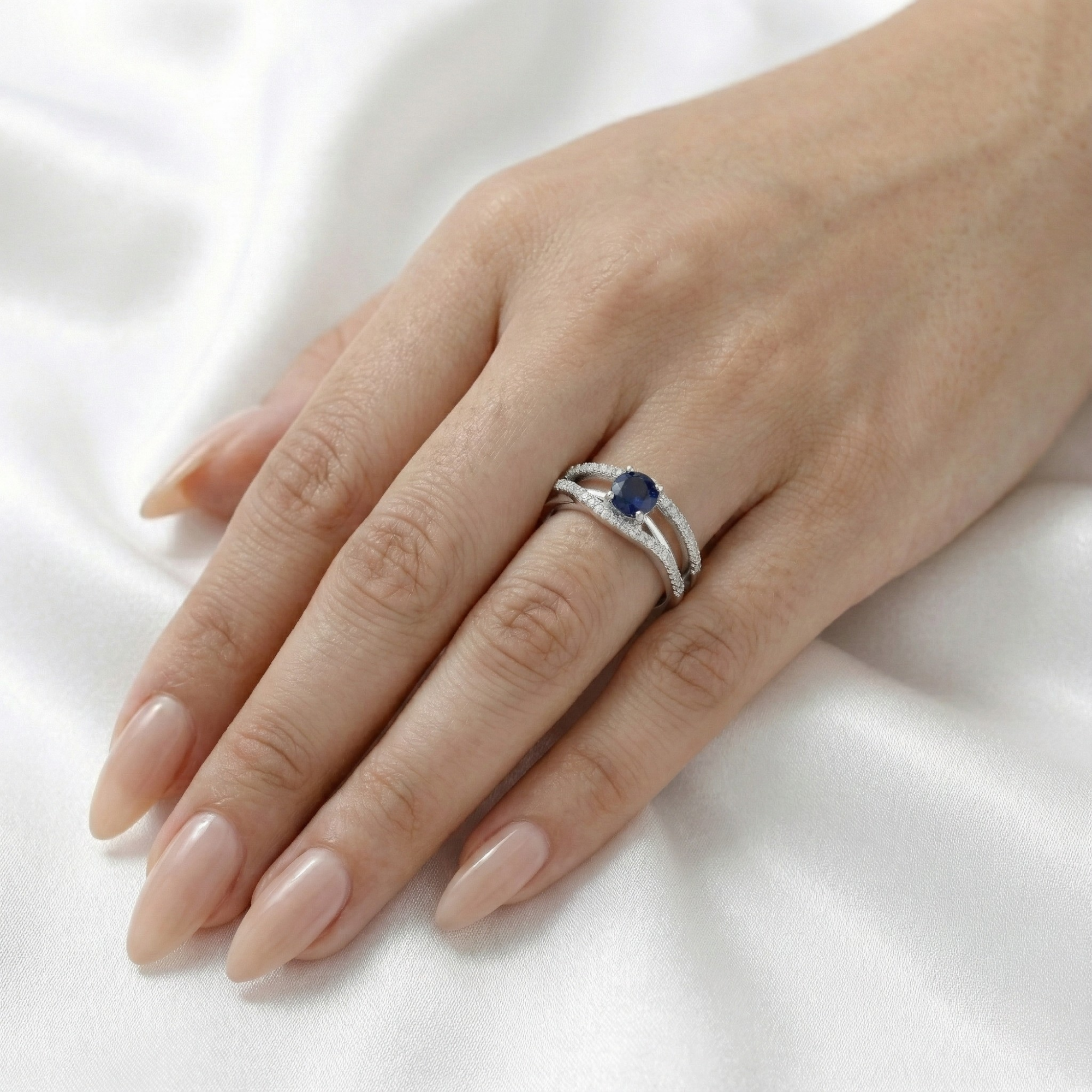 Blue Sapphire Split Band Fashion Ring