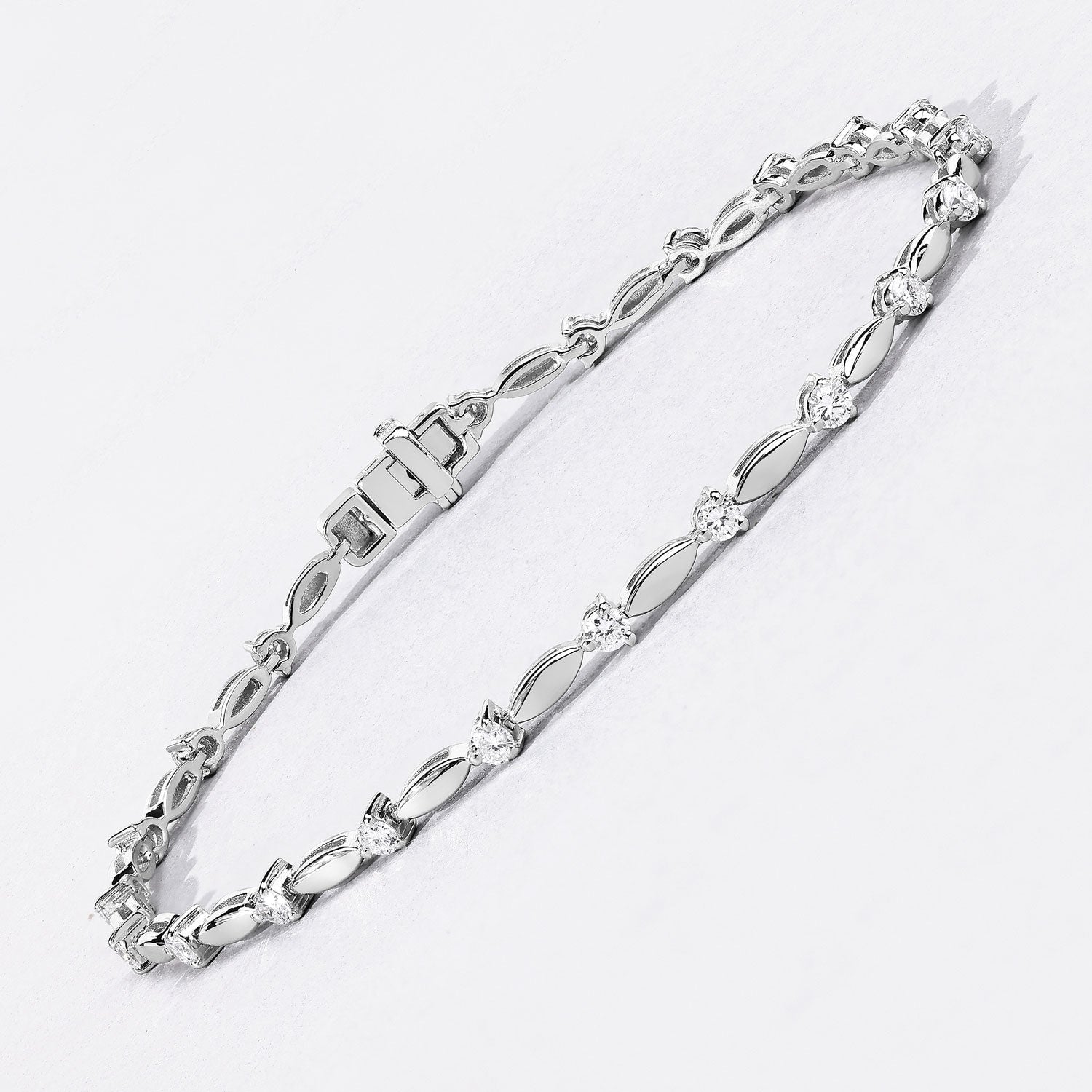 1.05 Cttw Round White Lab Grown Diamond Rhodium over Silver Bracelet