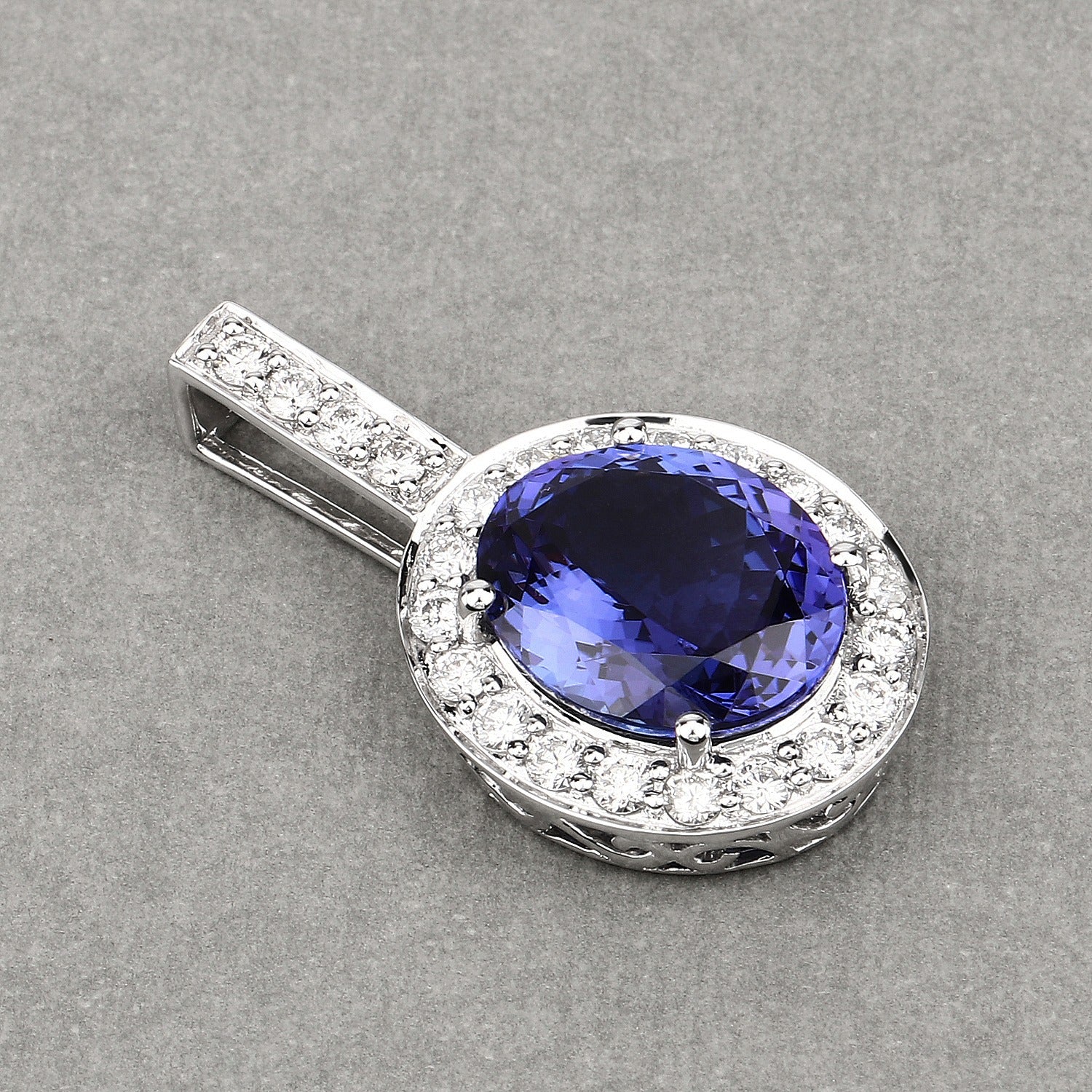 10.15 Ct Genuine Oval Tanzanite and Diamond 18K White Gold Halo Pendant