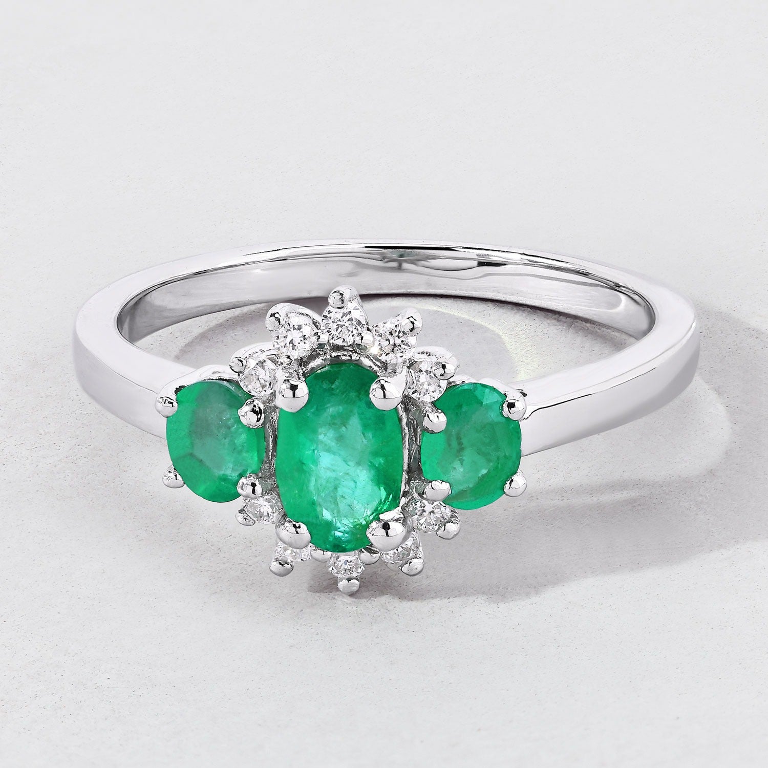 0.84 Ct Genuine Oval Zambian Green Emerald and Lab Diamond Silver Ring