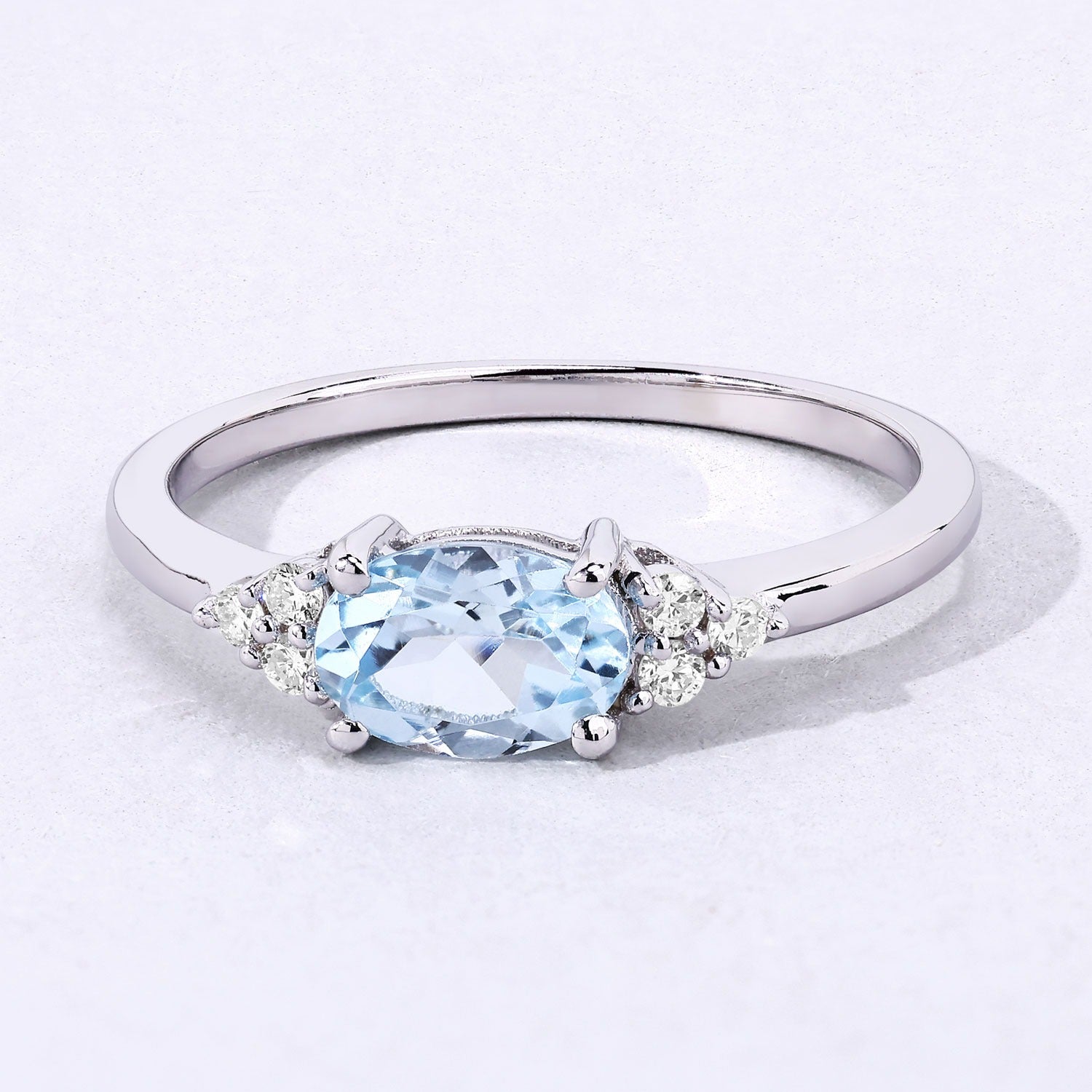 0.69 Ct Genuine Aquamarine and Lab Diamond Silver Oval Ring Fine Color Jewels