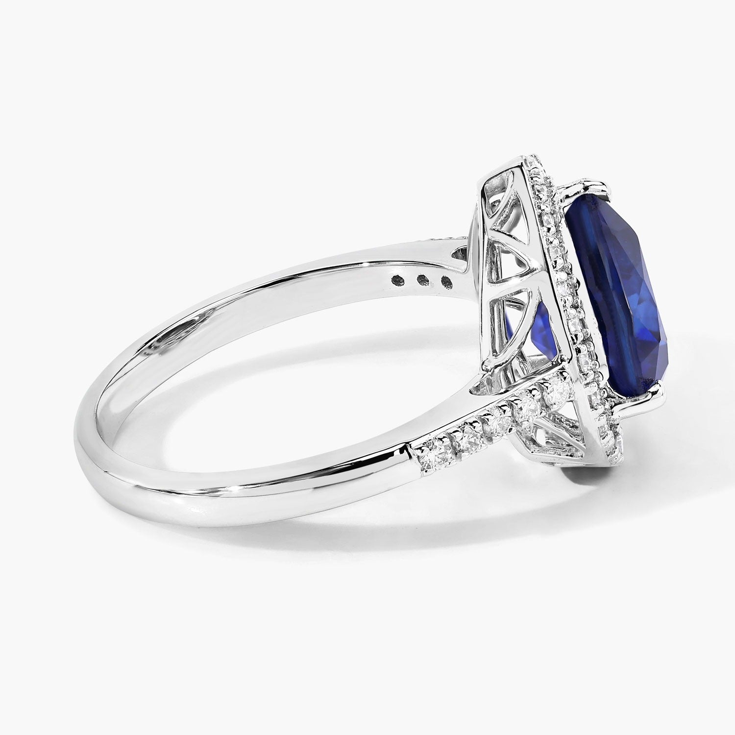 3.47 Ct Pear Ceylon Blue Sapphire and White Diamond Prong 18K White Gold Halo Statement Ring
