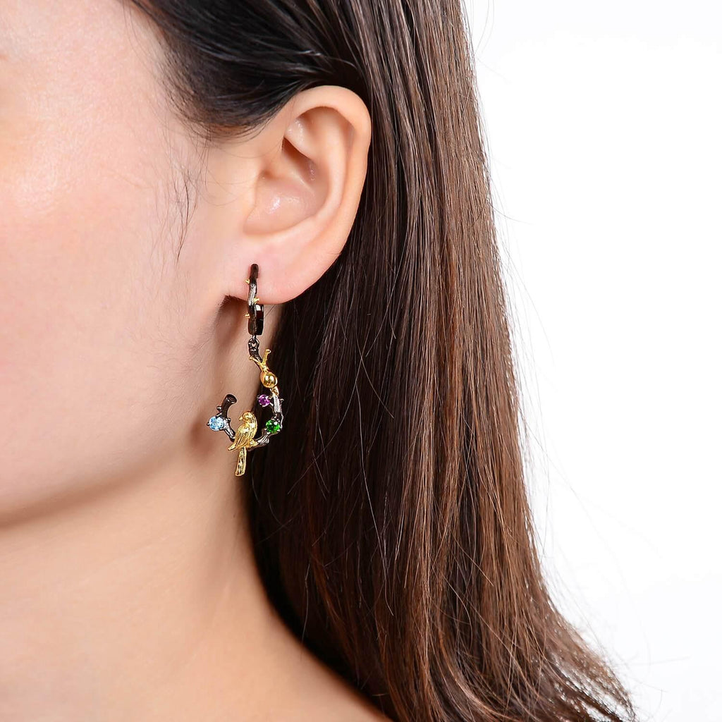 Stylish silver-plated or gold-plated cuff earring in the form of a Female  Figure, for ears without piercing - . Gift Ideas