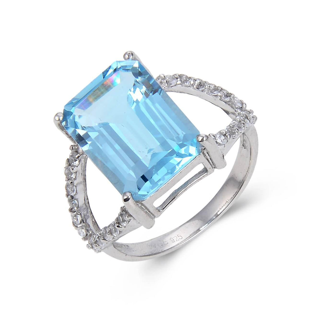 Statement Octogon Blue Topaz Ring.
$ 100 – 150, 7, Blue, Emerald Cut, Blue Topaz, White Topaz, 925 Sterling Silver, Statement